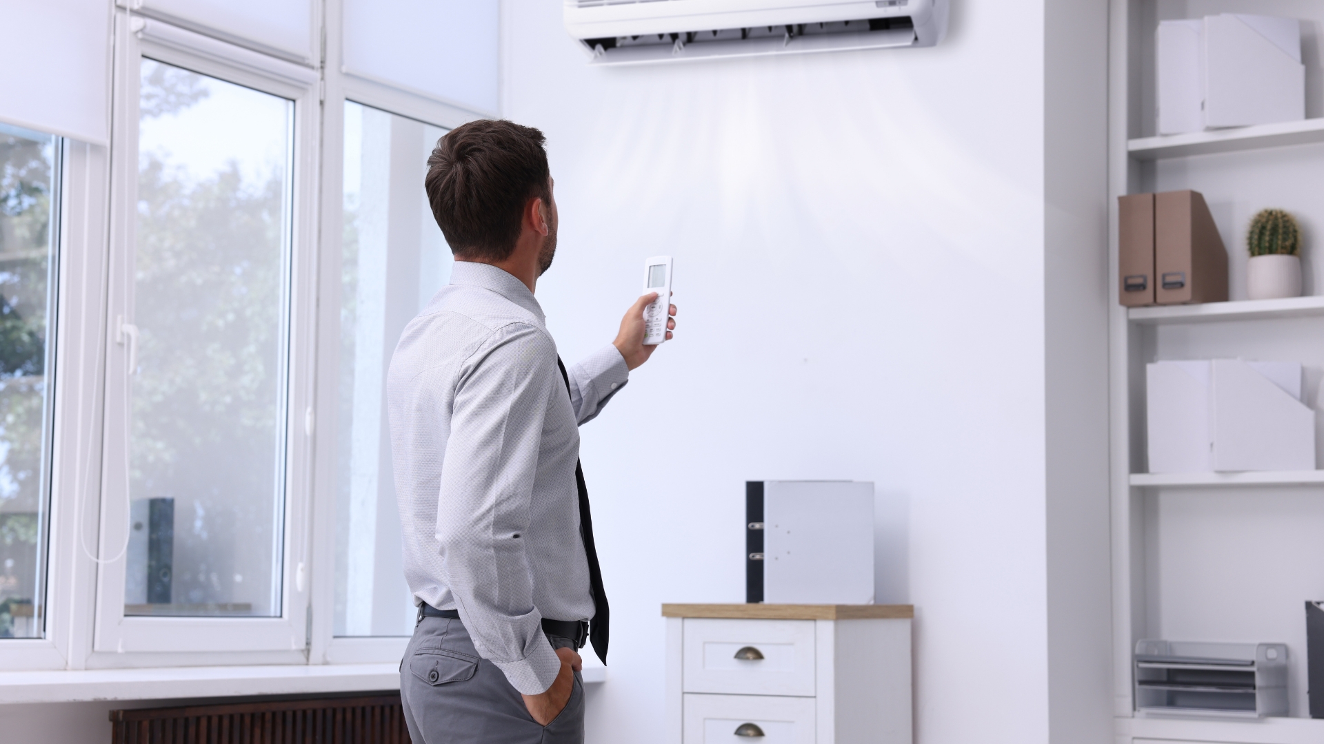 Home office air conditioning unit fitted and serviced